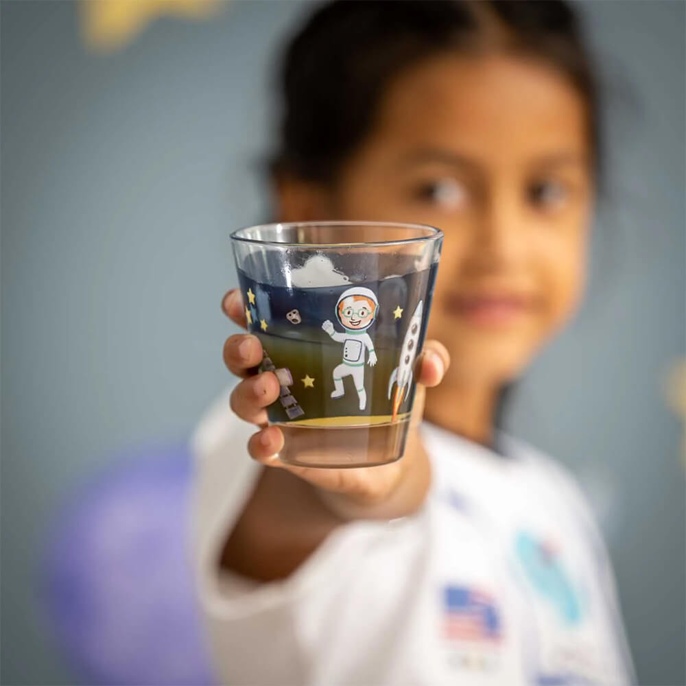 leonardo_trinkglas_avventura_bambini_215ml_auswahl_6 Leonardo Kinder-Becher S Dino 215ml. Stimmungsbild Weltall.