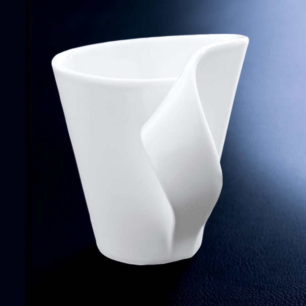 Villeroy und Boch 300ml Becher mit Henkel NewWave Caffe aus Premium Porzellan. Detailbild.