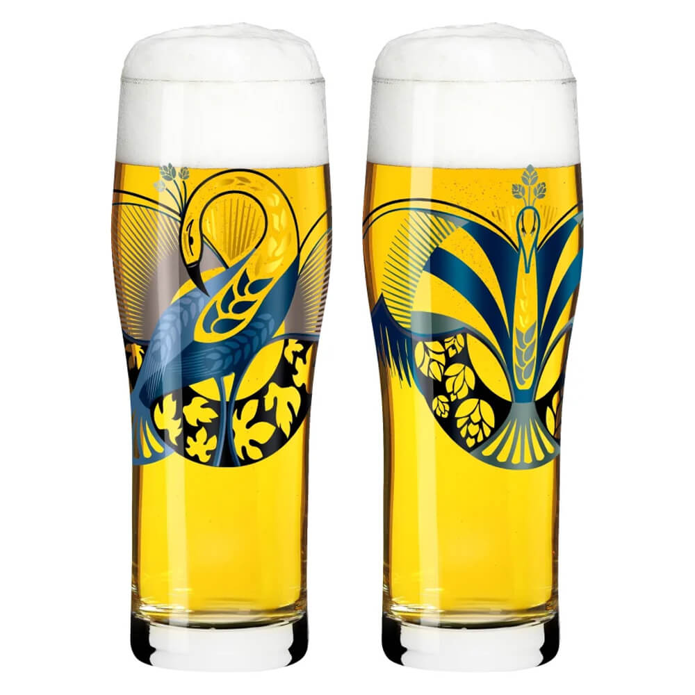 Zwei gefüllte Ritzenhoff Biergläser mit Pfauenmotiv als stilvolles Set