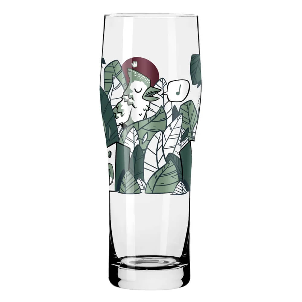 Detailansicht eines leeren Ritzenhoff Bierglases, Design Hatch 5 aus der Serie "Brauchzeit". Das Glas zeichnet sich durch sein individuelles und stilvolles Design aus.