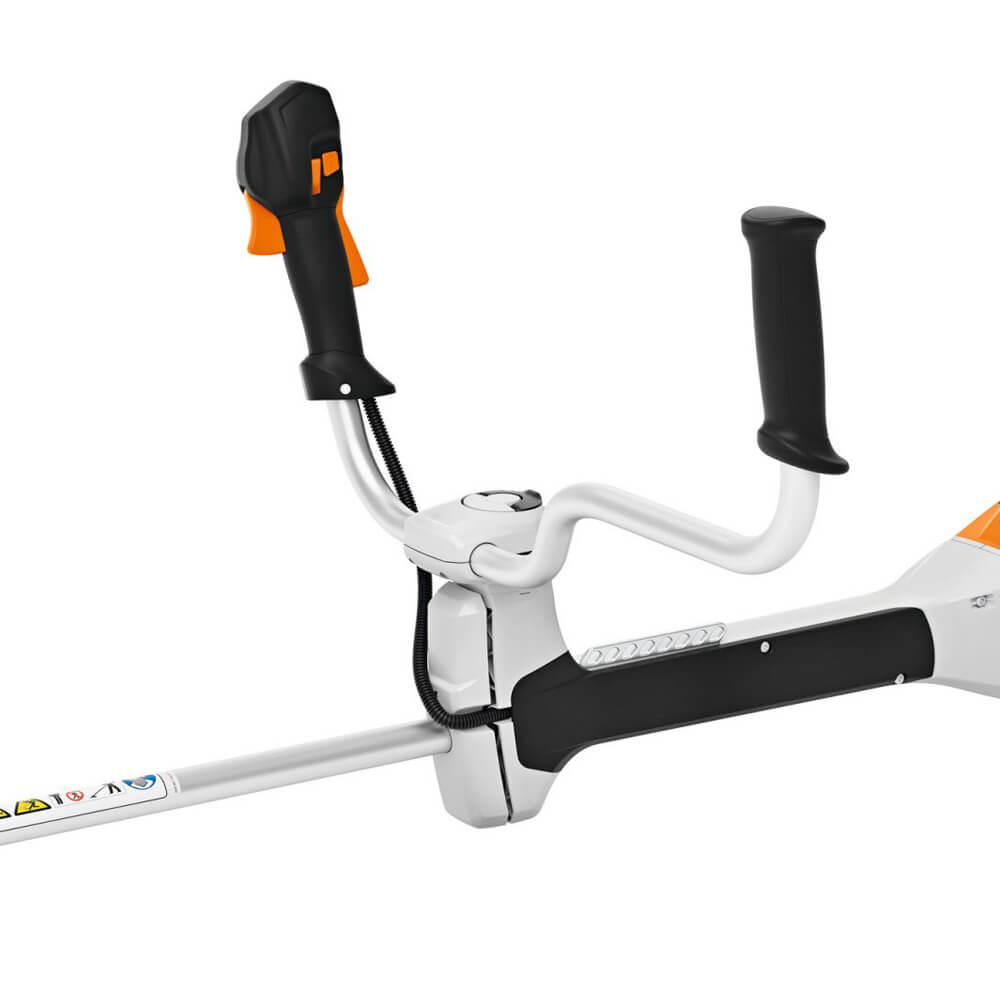 Detailansicht des ergonomischen Griffs der akkubetriebenen Stihl Motorsense FSA 200 aus dem AP-System (Solo-Version, ohne Akku/Ladegerät)