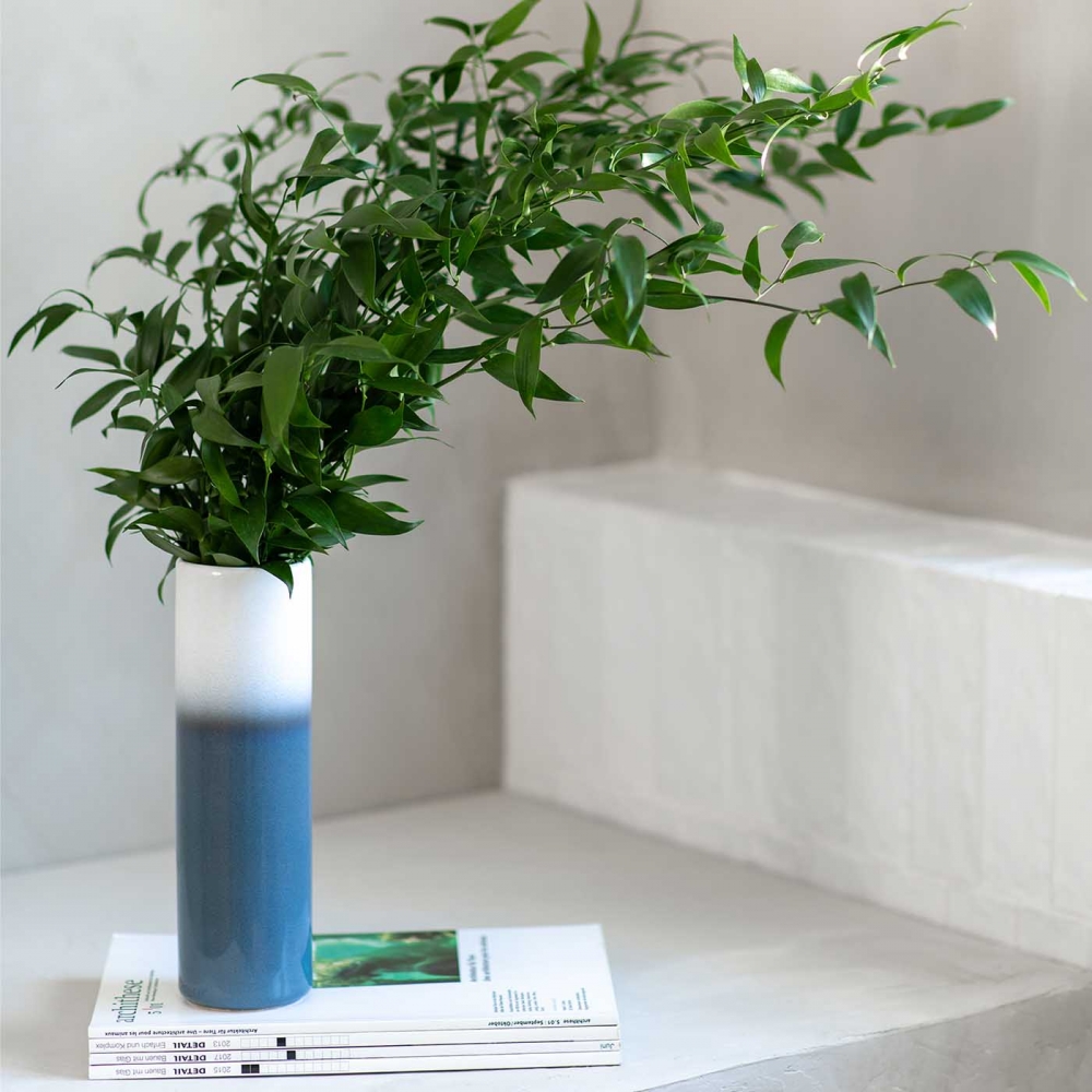 Villeroy und Boch 25x8cm Vase Lave Home Steingut Zylinder Blau. Stimmungsbild.