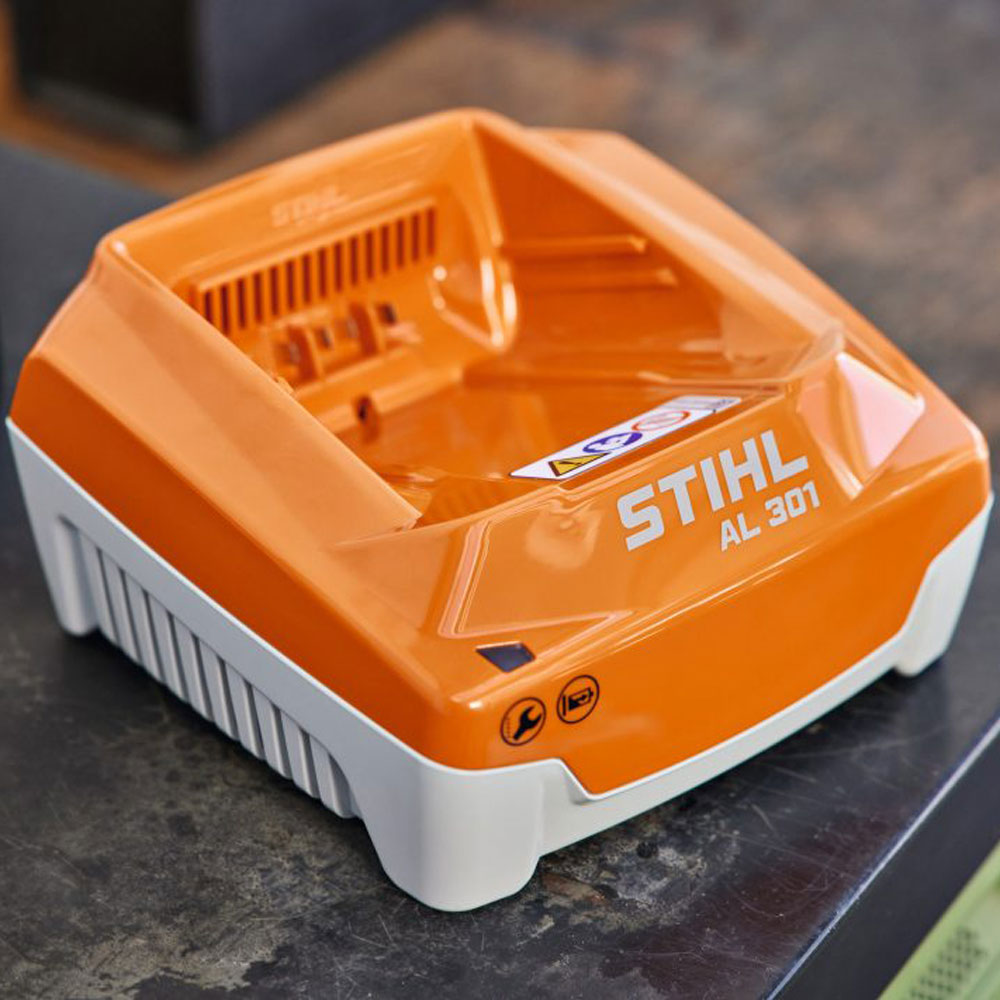 Stihl AL 301 Schnellladegerät – Moodbild