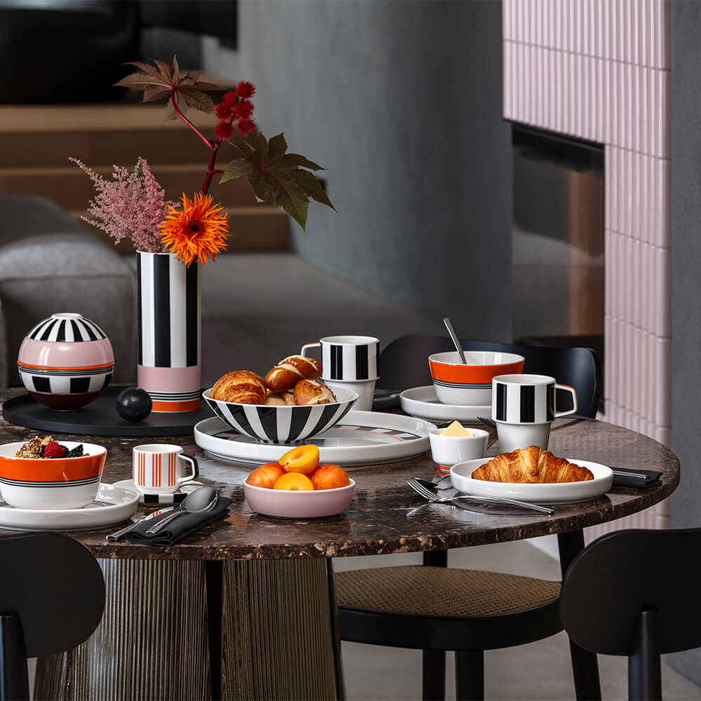 Villeroy & Boch Signature Henkelbecher Memphis. Detailbild. Villeroy & Boch Signature Henkelbecher Memphis. Detailbild.